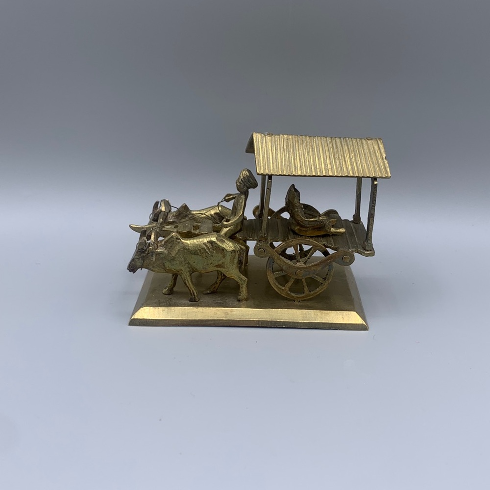 Vintage Solid Brass Bullock Cart Made in India
Antique Finish